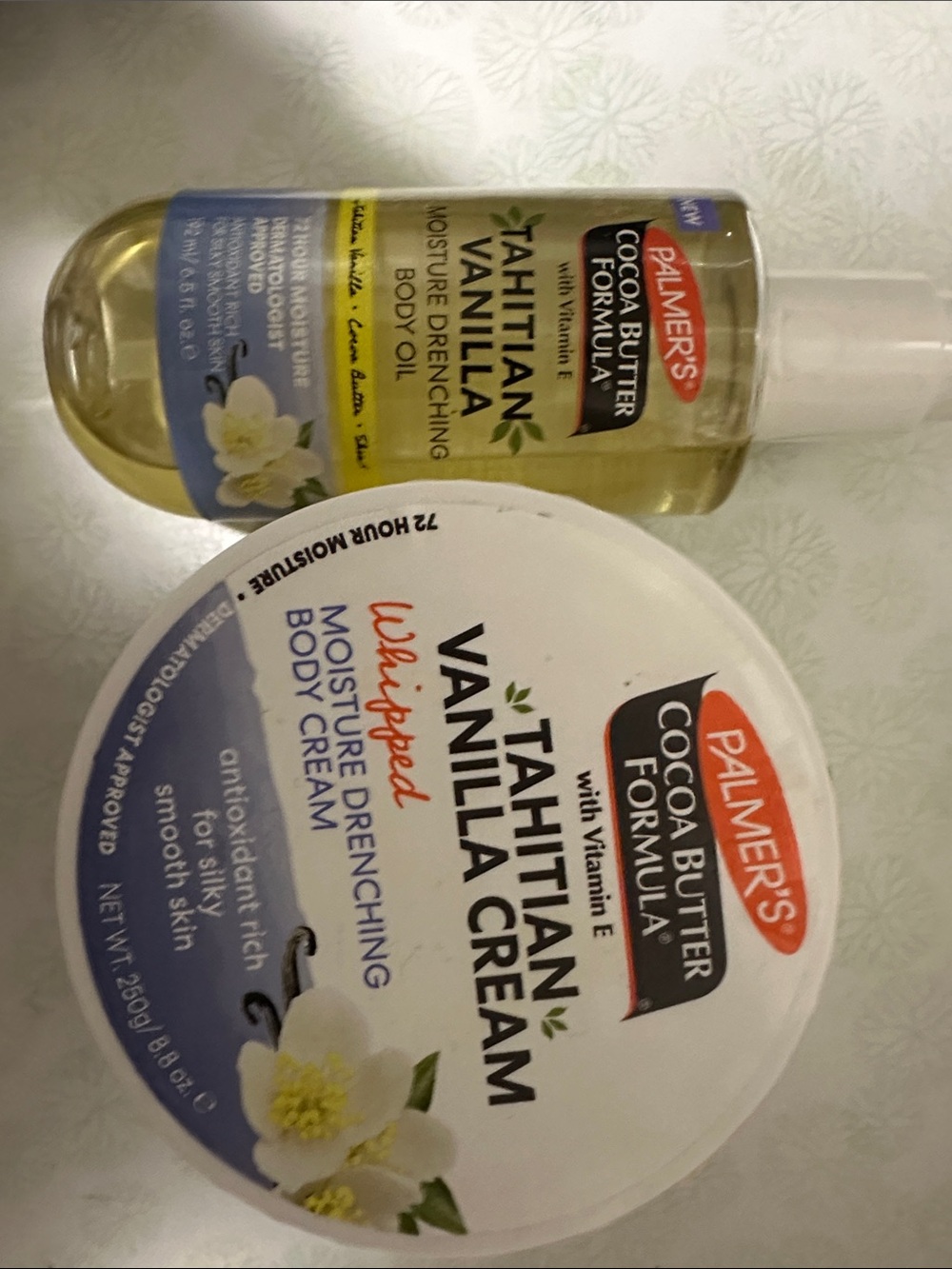 Tahitian Vanilla Cream Moisture Drenching Body Cream & Oil - White